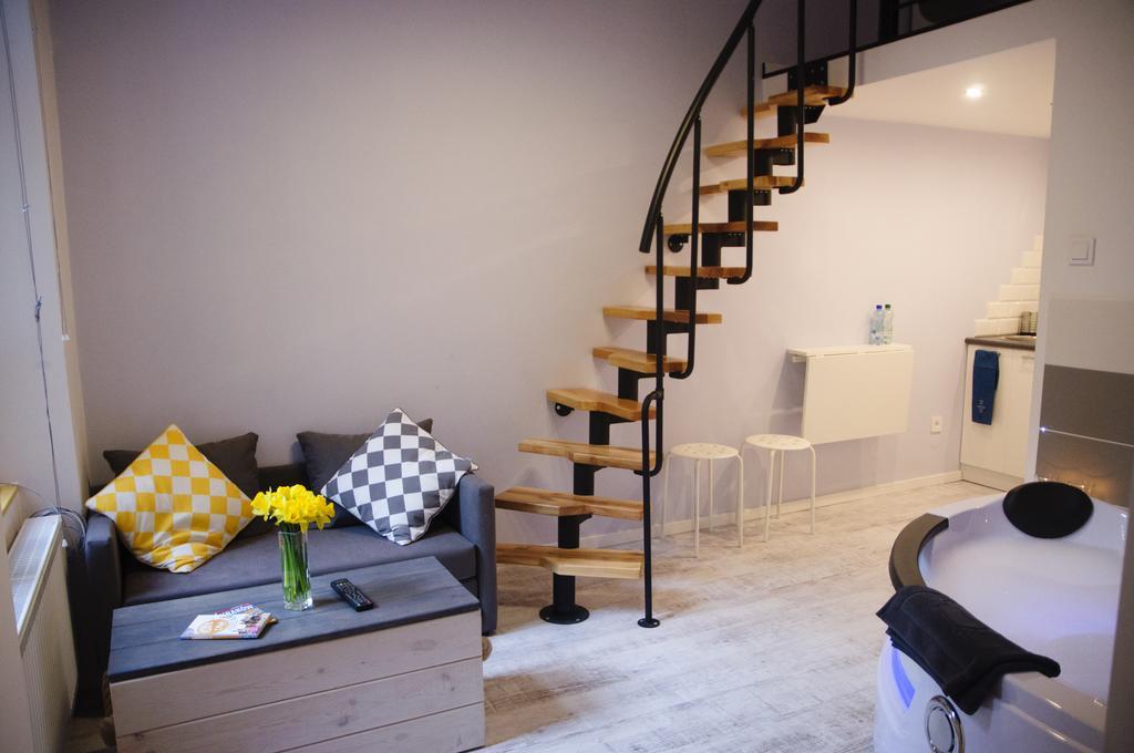 Bedrouse Jacuzzi Apartment Starowislna - Old Town Краков Экстерьер фото